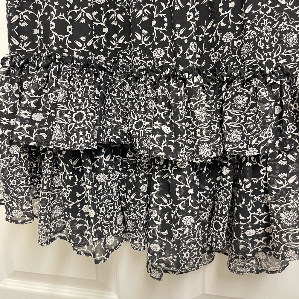 MISA Black and White Mini Skirt - Picture 4 of 9